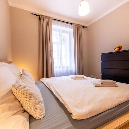 Prague Locals Monastery Apartments エクステリア 写真