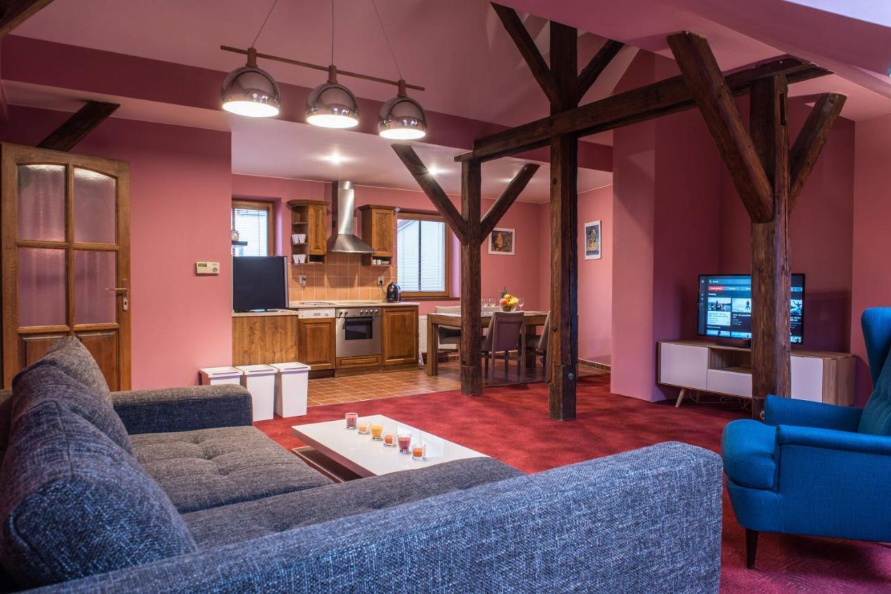 Prague Locals Monastery Apartments エクステリア 写真