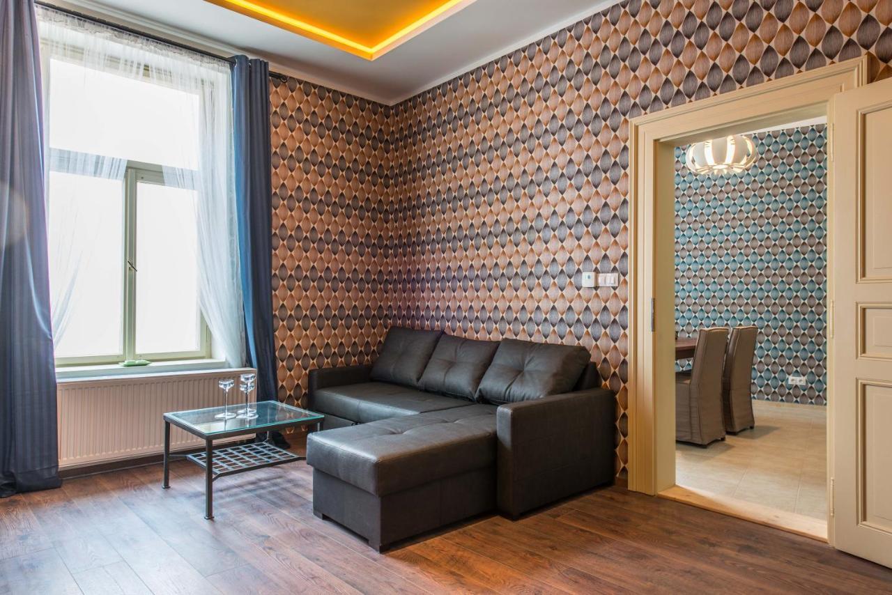 Prague Locals Monastery Apartments エクステリア 写真