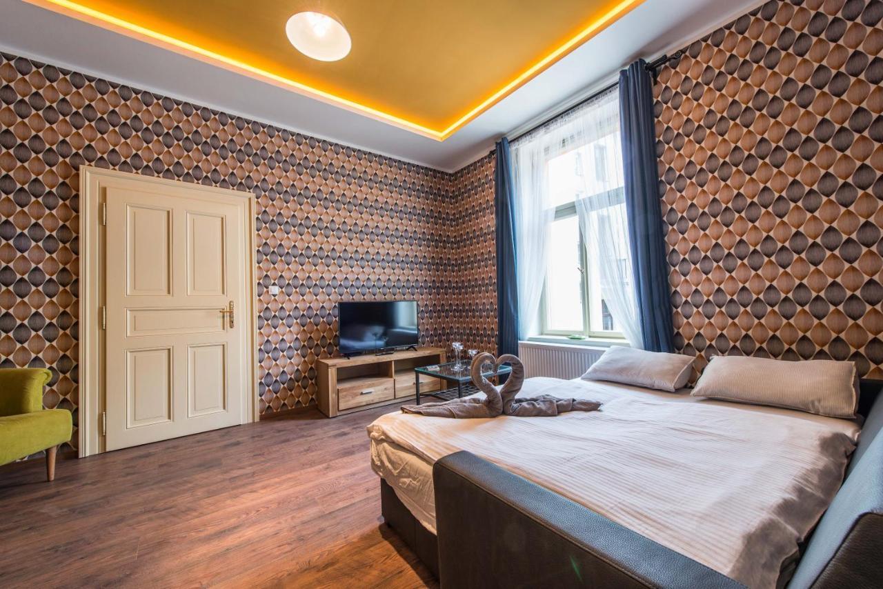 Prague Locals Monastery Apartments エクステリア 写真